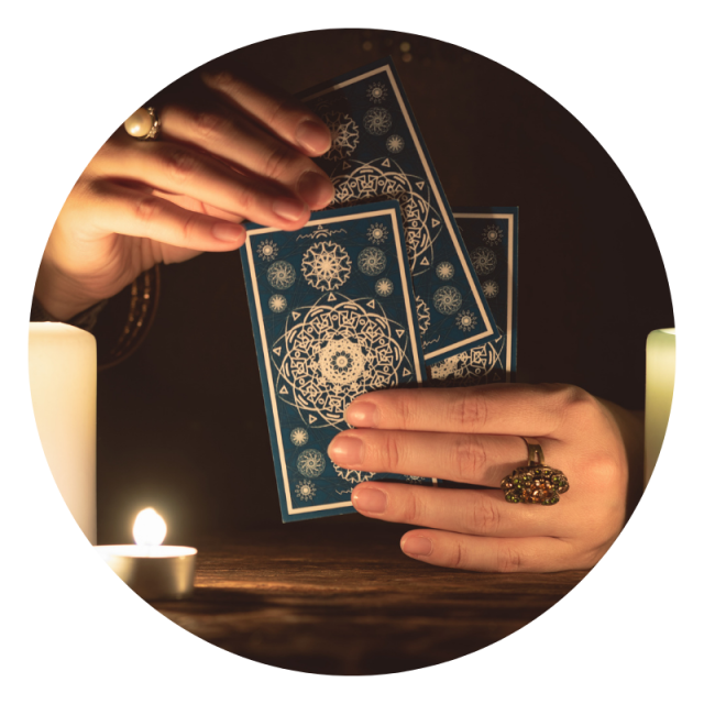https://narcisatarotmagic.com/wp-content/uploads/2025/06/1-640x640.png